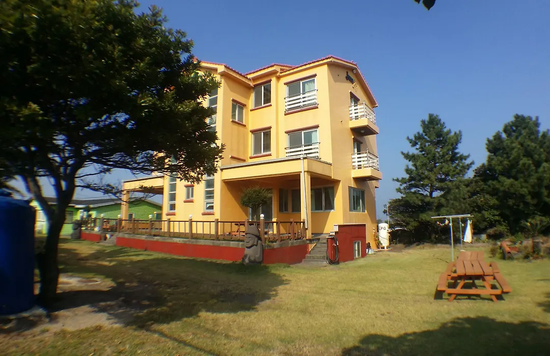 Jun House-1